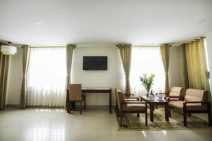 Room 21 of 35