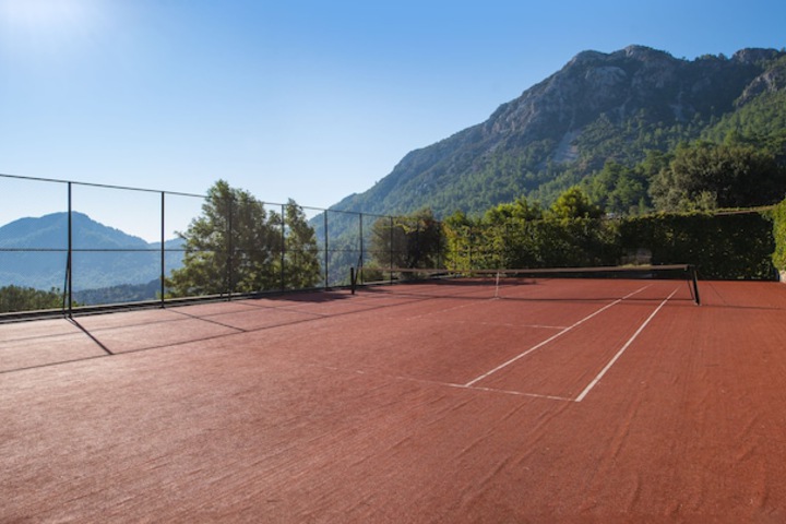 Tennis court