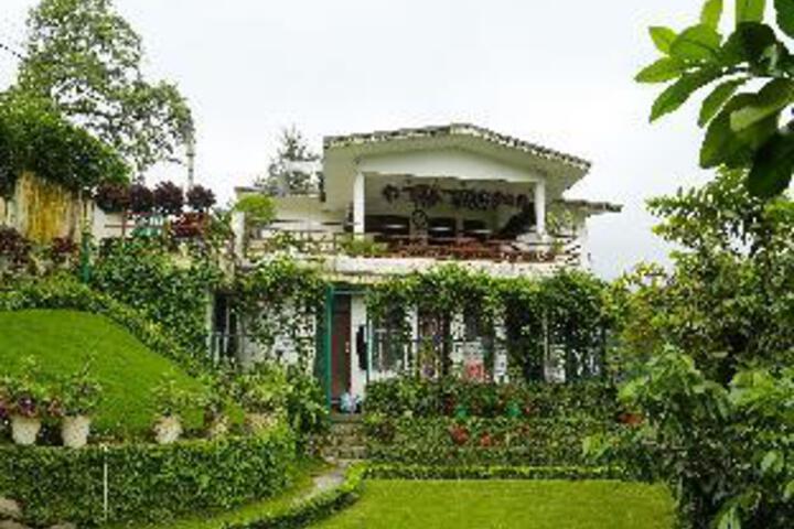 OYO 17234 Home in The Hills