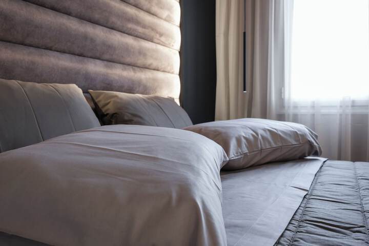 Room 5 of 25