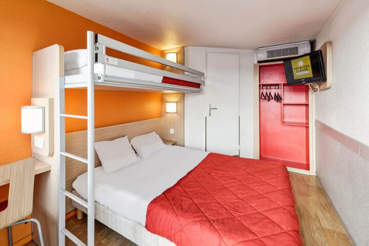 Room 15 of 43