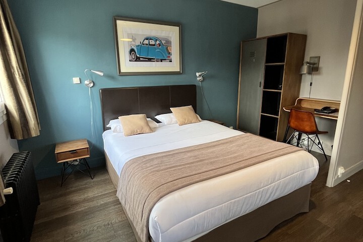 Room 29 of 90