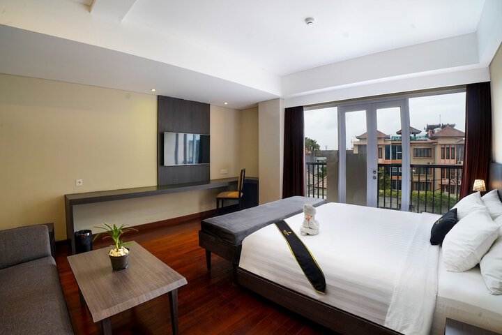 Room 5 of 26