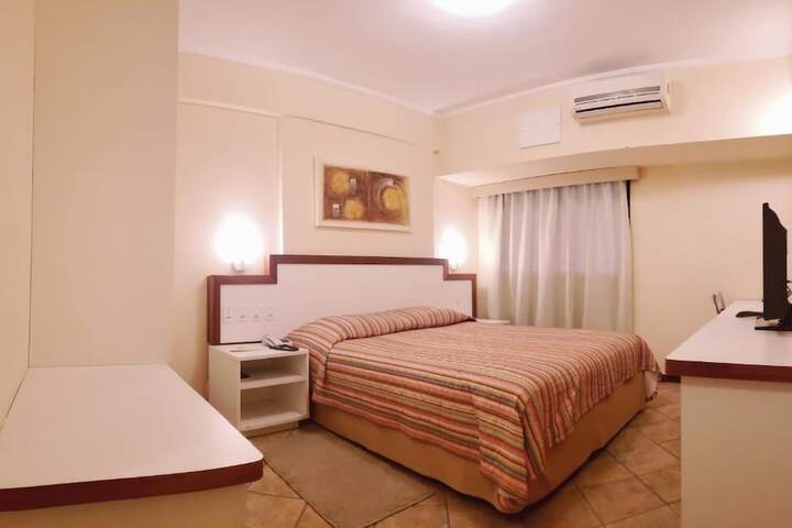Room 10 of 31