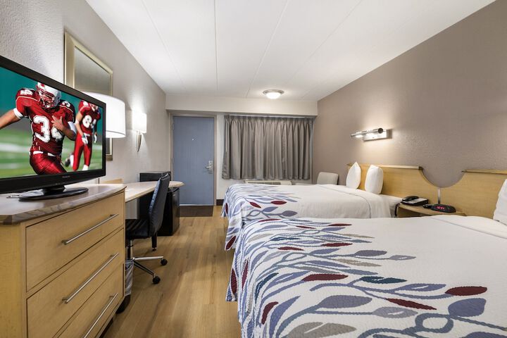 2 Double Beds (4 of 6)