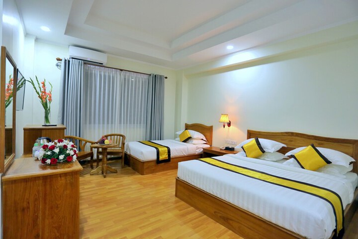 Room 6 of 34