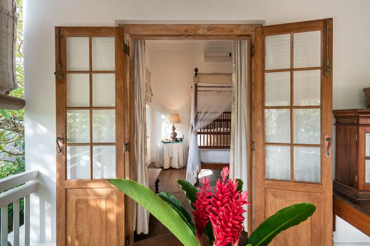 Room 15 of 53