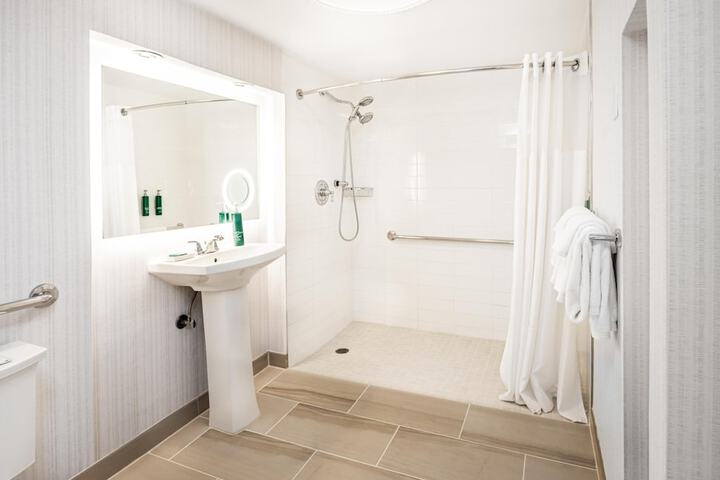 Bathroom shower