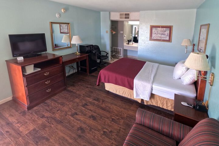 Room 21 of 33