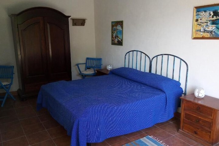 Room 20 of 34