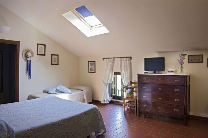 Room 15 of 52