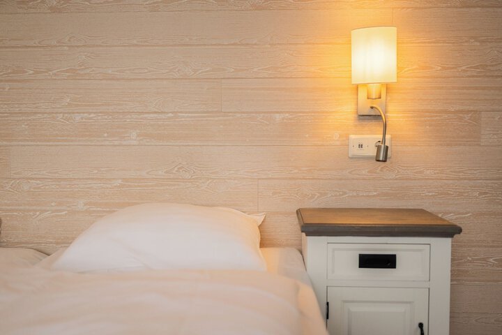 Room 105 of 262