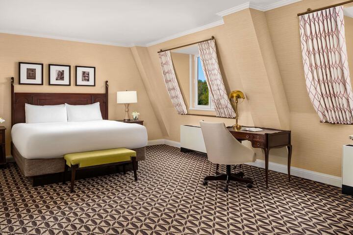 Room 34 of 99
