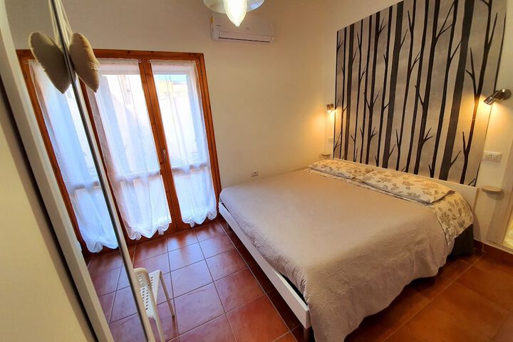 Room 5 of 15