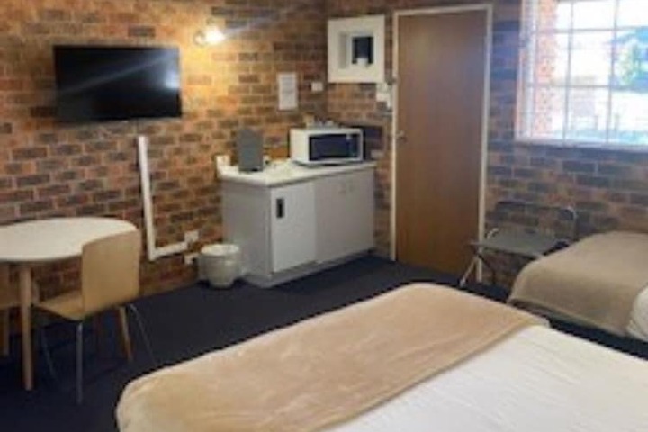 Room 4 of 21