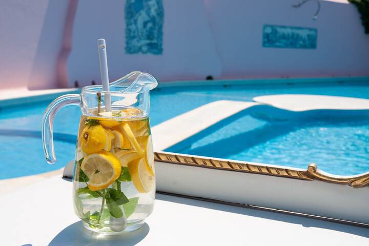 Pools & Facilities
