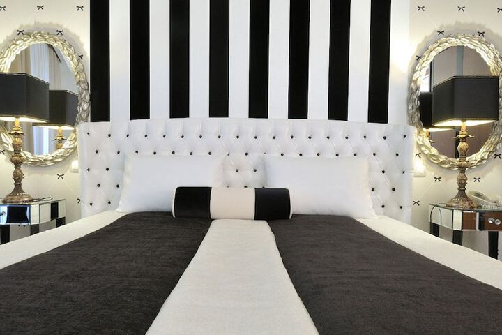 Room 43 of 83