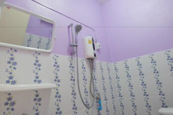 Room 3 of 16