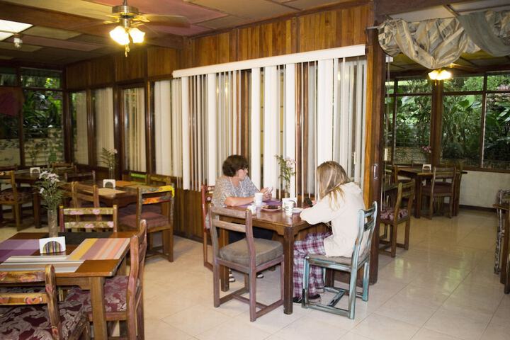 Dining Photos