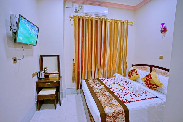 Room 9 of 41