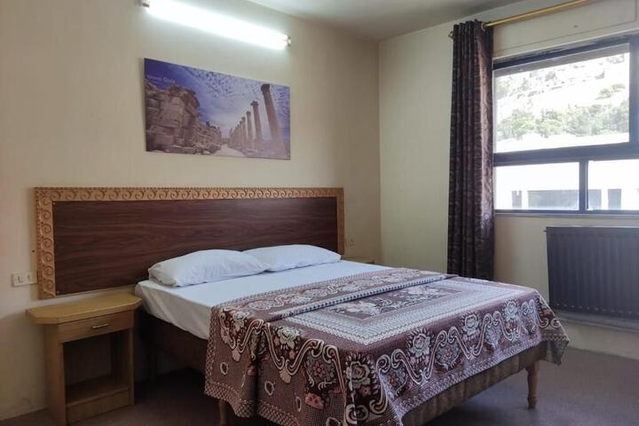 Room 18 of 34