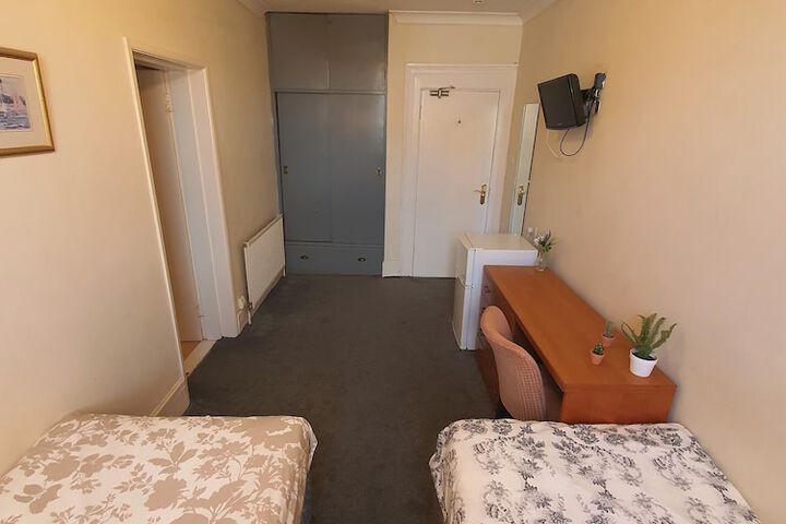 Room 21 of 49