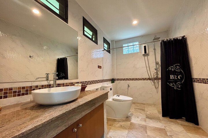 Clean Restrooms