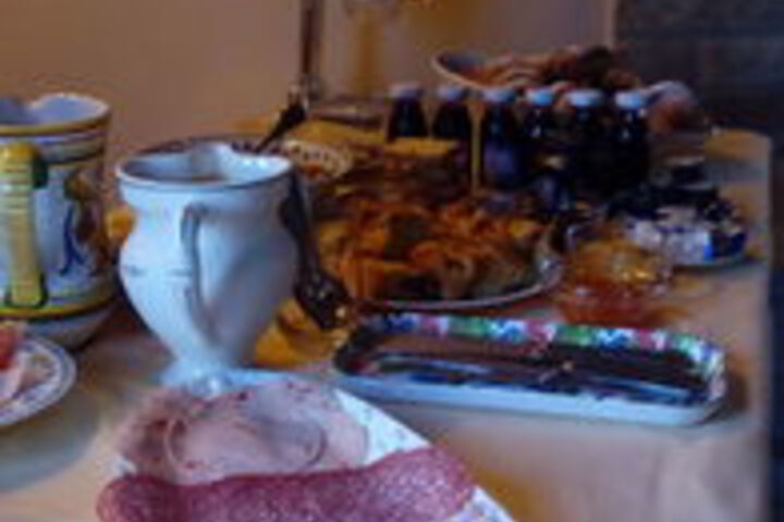 Dining 7 of 37