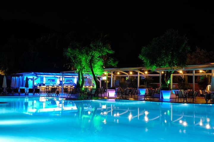 Pool Hotel