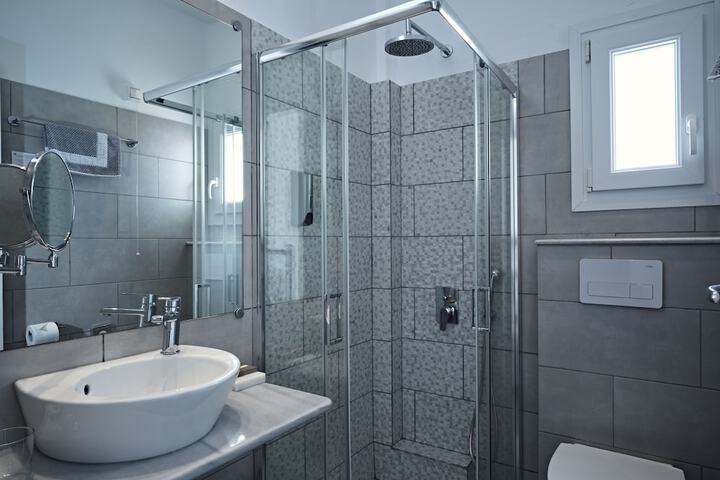 Clean Restrooms