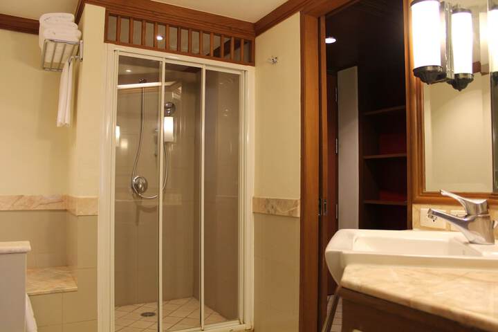Room 145 of 264