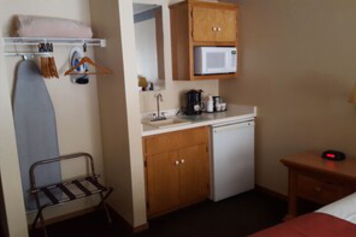 Room 172 of 279
