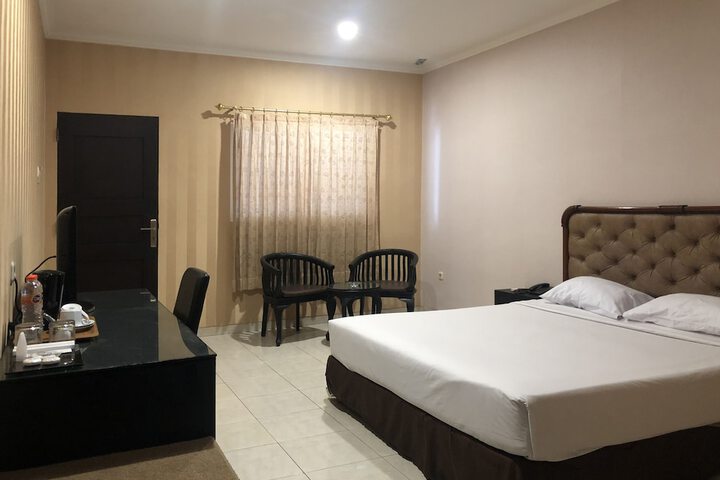 Room 10 of 22