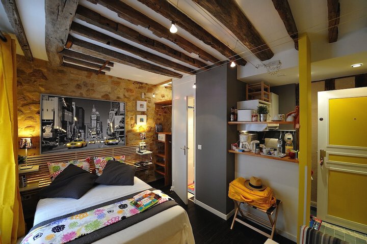 Room 146 of 648