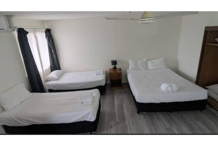 Room 34 of 52