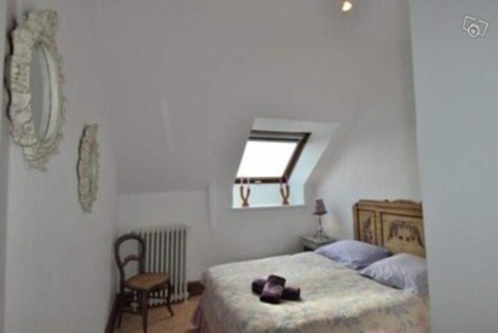 Room 9 of 13