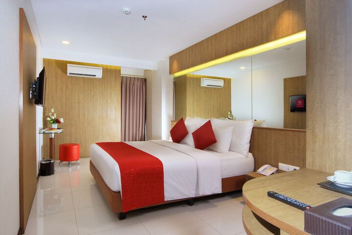 Room 4 of 30
