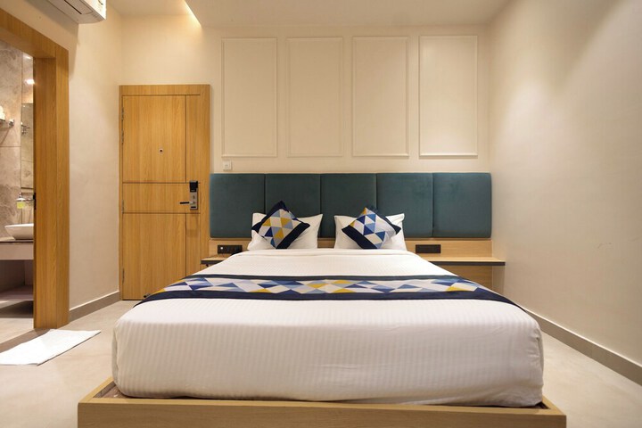 Room 17 of 48