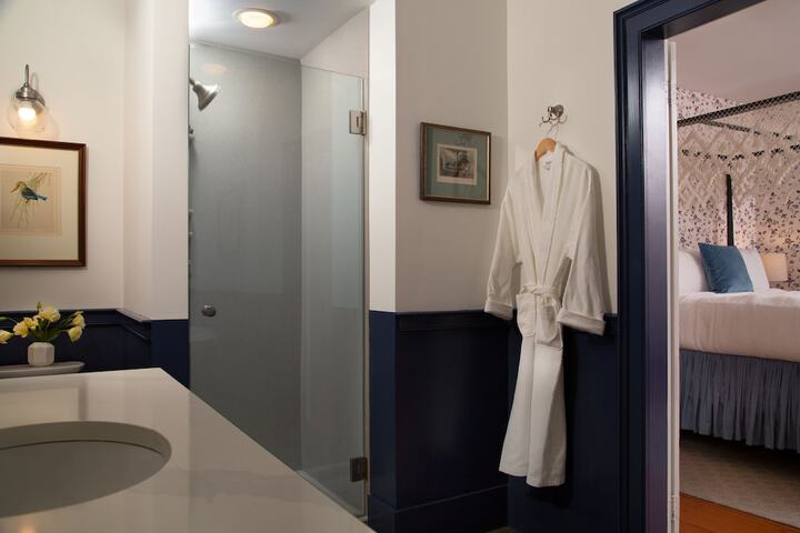 Clean Restrooms