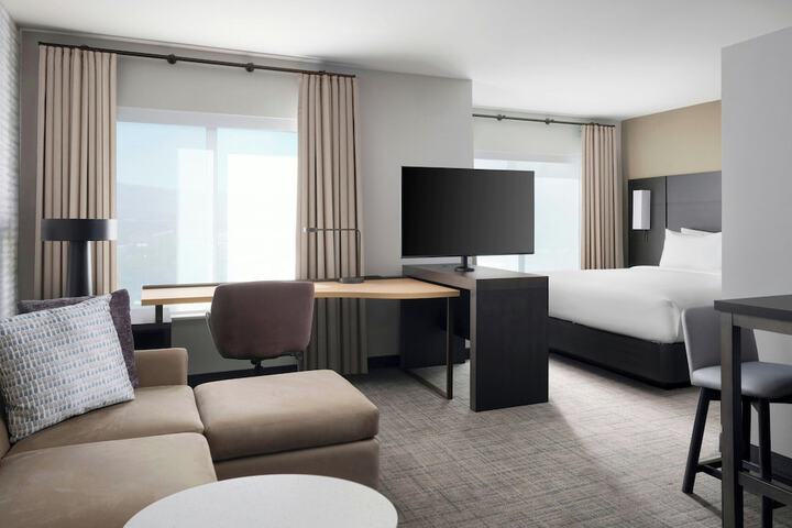 Room 19 of 41