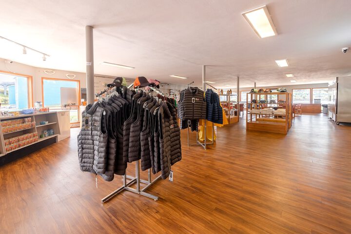 Gift Shop 108 of 130