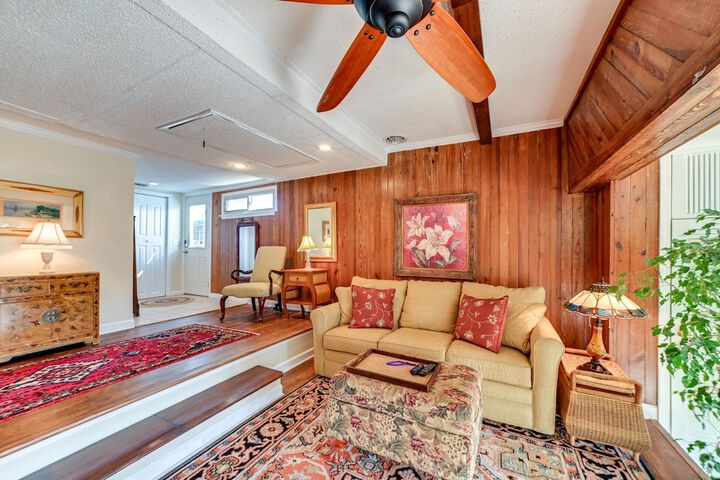 Room 15 of 35