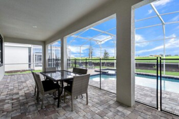 Terrace/Patio 3 of 60