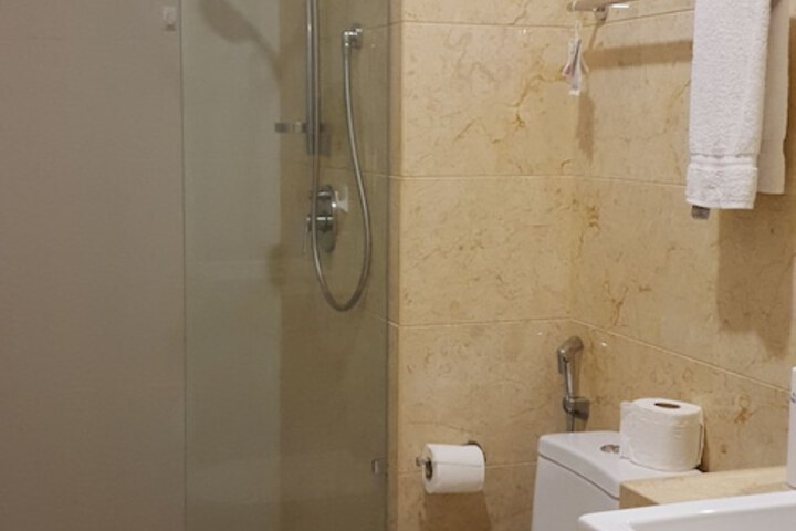 Room 35 of 226