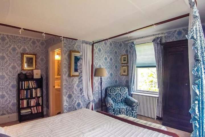 Room 7 of 82