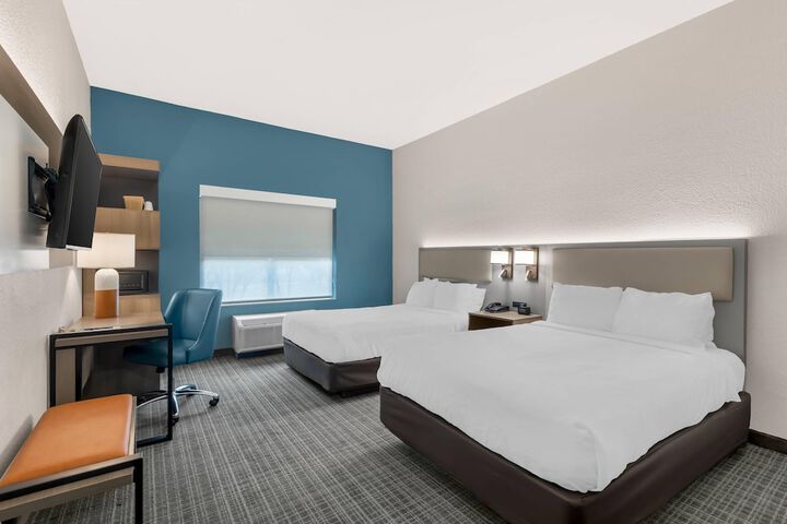 Room 44 of 84
