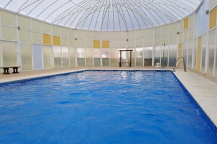 Pool 9 of 27
