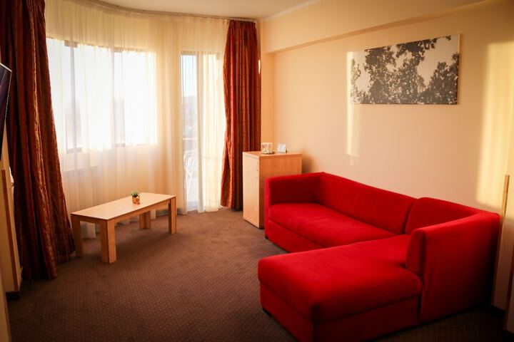Room 45 of 79