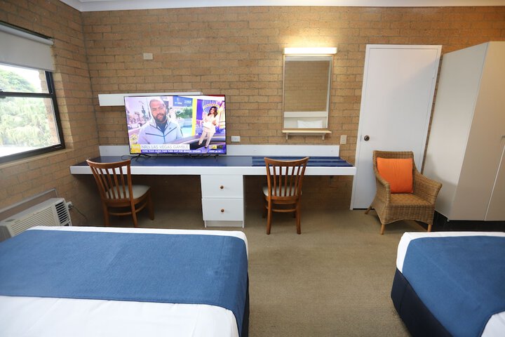 Room 20 of 100