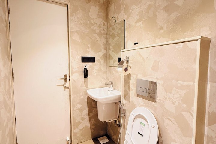 Room 42 of 84